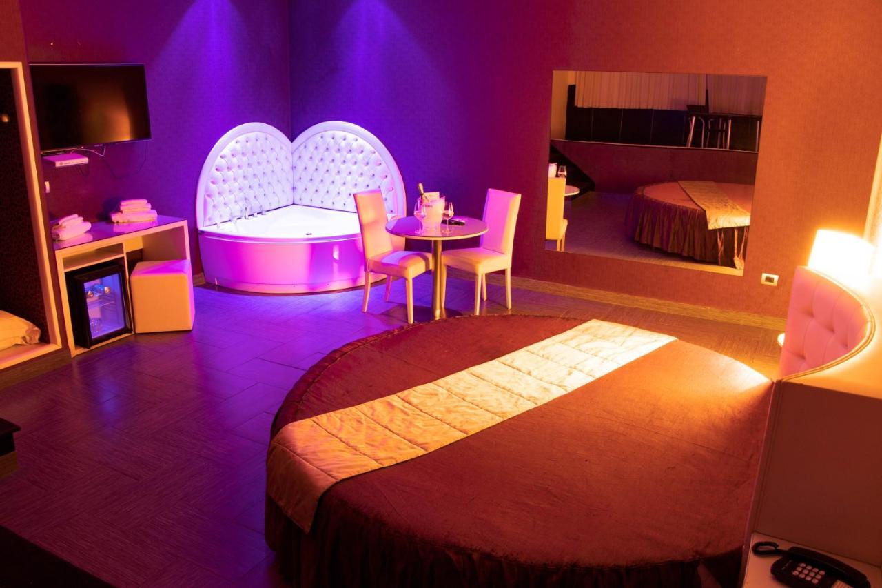 Hotel Masaniello Luxury Casoria Zewnętrze zdjęcie