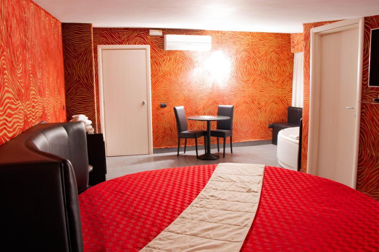 Hotel Masaniello Luxury Casoria Zewnętrze zdjęcie
