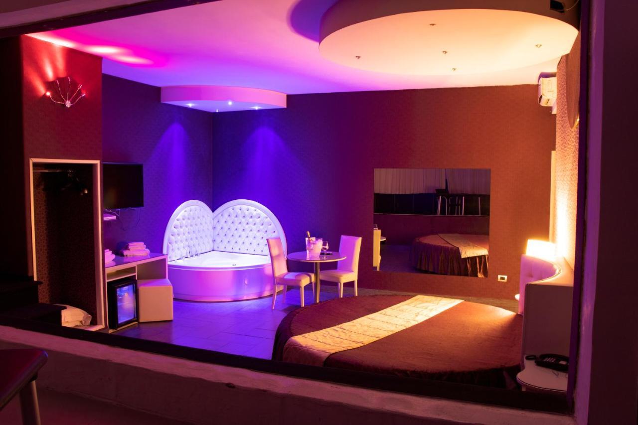 Hotel Masaniello Luxury Casoria Zewnętrze zdjęcie