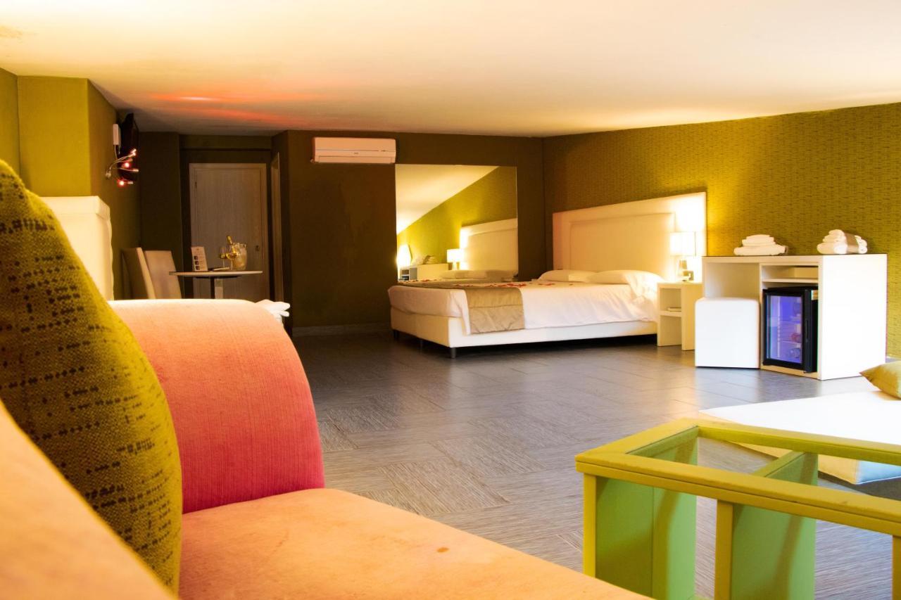 Hotel Masaniello Luxury Casoria Zewnętrze zdjęcie
