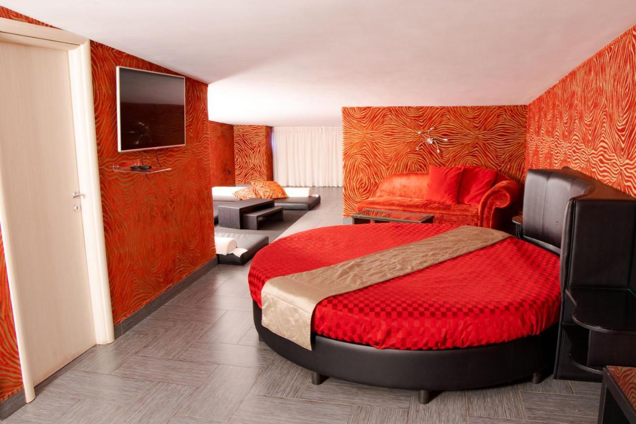 Hotel Masaniello Luxury Casoria Zewnętrze zdjęcie